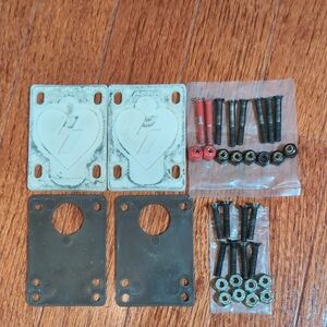 Skateboarding Riser Pads Thunder + Dooks + Mounting Hardware 7/8 and 1 1/4 Sets